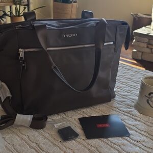 TUMI large Voyageur nylon travel tote bag!